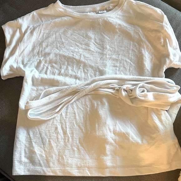 GAP Tops - Gap Fitted Shirt